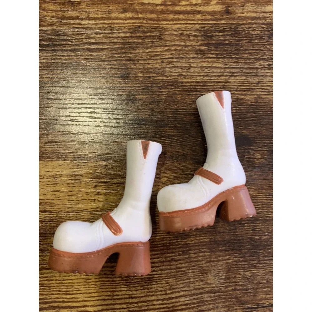 Bratz Cloe 1st Edition Chloe Doll Tall White And Brown‎ Boots Shoes
